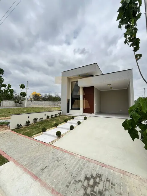 Foto 1 de Casa de Condomínio com 3 quartos à venda, 176m2 em Loteamento Industrial Água Preta, Pindamonhangaba - SP