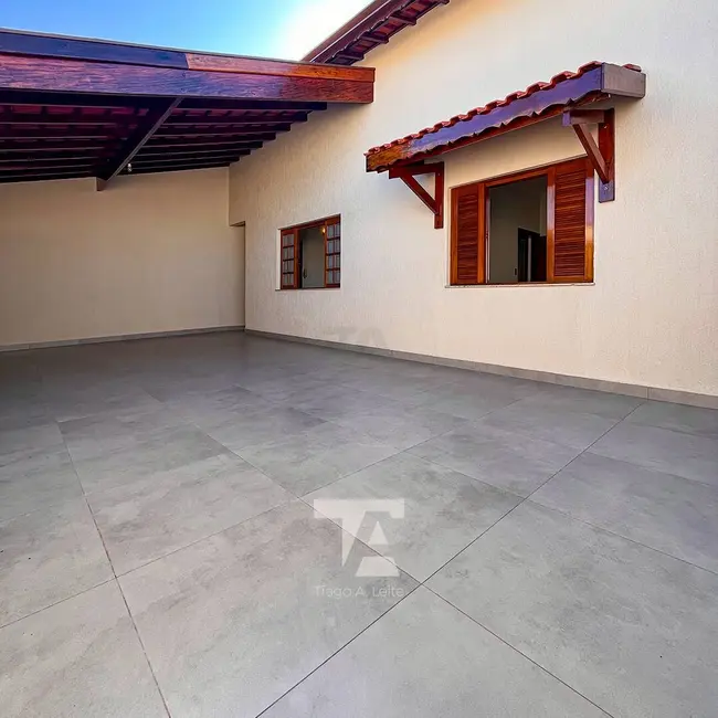 Foto 4 de Casa com 3 quartos à venda, 300m2 em Pindamonhangaba - SP