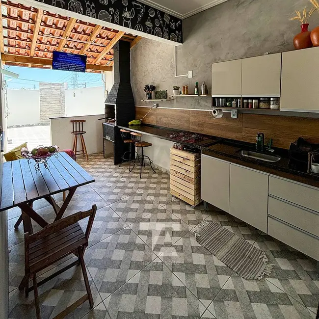 Foto 1 de Casa de Condomínio com 2 quartos à venda, 175m2 em Residencial Maricá, Pindamonhangaba - SP