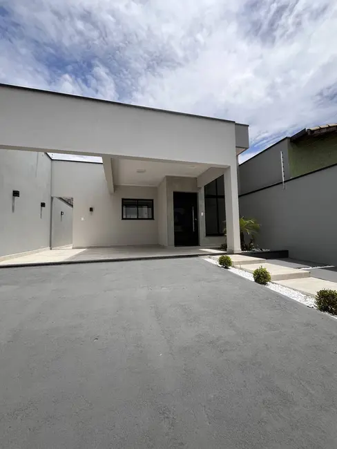 Foto 2 de Casa com 3 quartos à venda, 200m2 em Residencial Parque das Palmeiras, Pindamonhangaba - SP