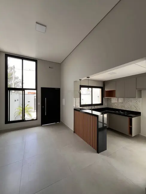 Foto 1 de Casa com 3 quartos à venda, 200m2 em Residencial Parque das Palmeiras, Pindamonhangaba - SP