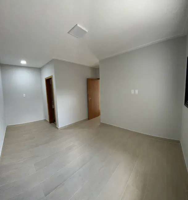 Foto 6 de Casa com 3 quartos à venda, 200m2 em Residencial Parque das Palmeiras, Pindamonhangaba - SP