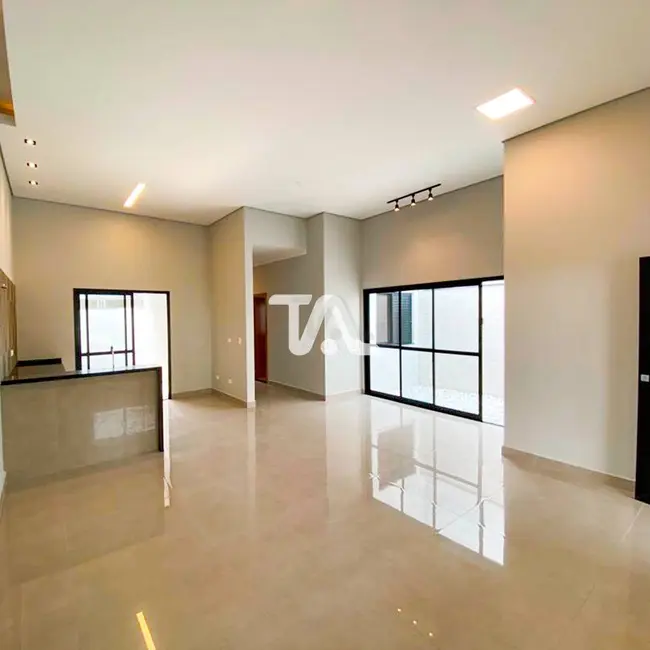Foto 1 de Casa de Condomínio com 3 quartos à venda, 190m2 em Pindamonhangaba - SP