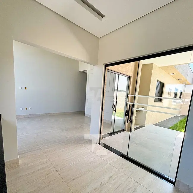 Foto 2 de Casa com 3 quartos à venda, 176m2 em Loteamento Santa Clara, Pindamonhangaba - SP