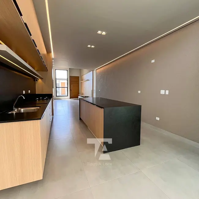 Foto 6 de Casa de Condomínio com 3 quartos à venda, 250m2 em Nossa Senhora do Perpétuo Socorro, Pindamonhangaba - SP