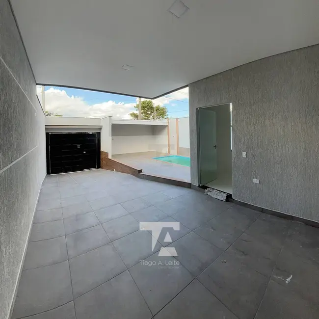 Foto 2 de Casa com 3 quartos à venda, 176m2 em Pindamonhangaba - SP