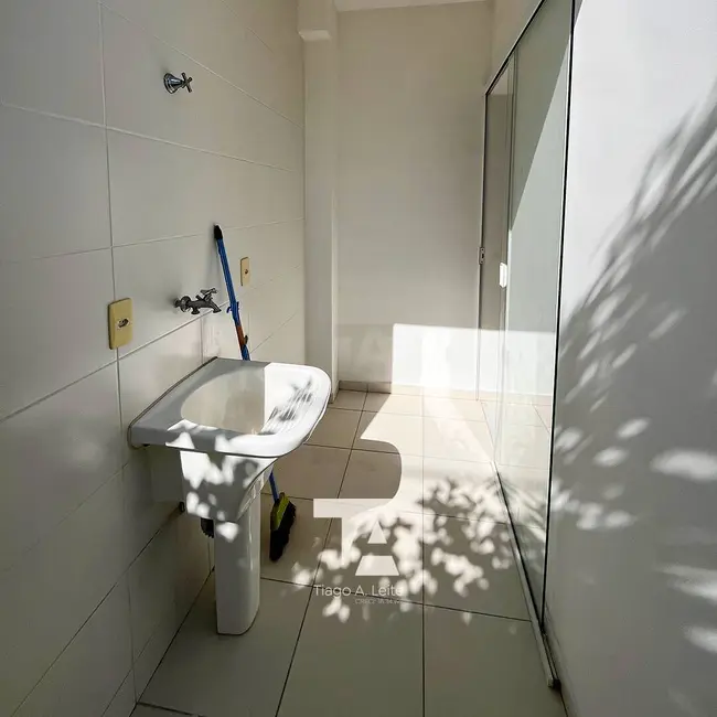 Casa de Condomínio com 3 quartos à venda, 140m2 em Jardim Cristina, Pindamonhangaba - SP - imagem 4 Foto 4 de Casa de Condomínio com 3 quartos à venda, 140m2 em Jardim Cristina, Pindamonhangaba - SP