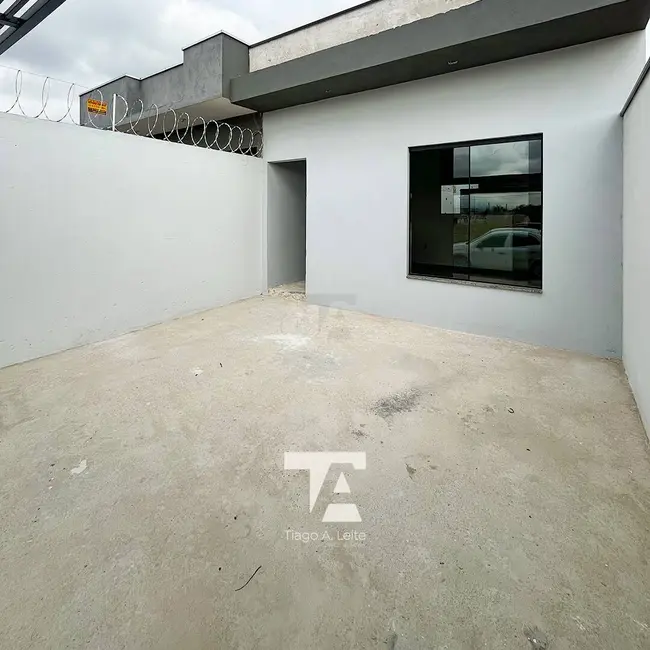 Foto 2 de Casa com 2 quartos à venda, 125m2 em Residencial e Comercial Portal dos Eucaliptos, Pindamonhangaba - SP