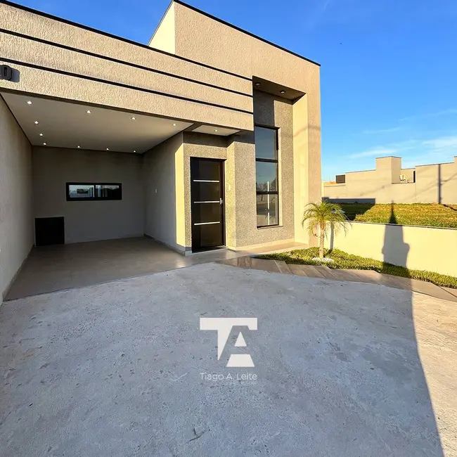 Foto 2 de Casa com 3 quartos à venda, 175m2 em Pindamonhangaba - SP