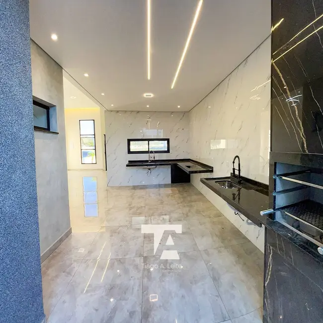 Foto 1 de Casa com 3 quartos à venda, 175m2 em Pindamonhangaba - SP