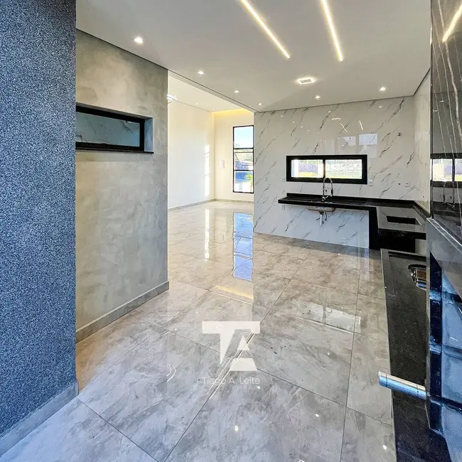 Foto 5 de Casa com 3 quartos à venda, 175m2 em Pindamonhangaba - SP