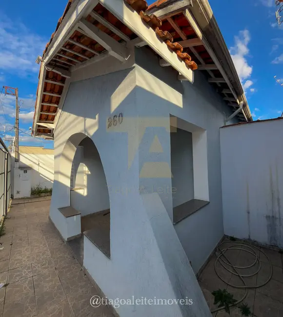 Foto 1 de Sala Comercial à venda, 250m2 em Vila Bourghese, Pindamonhangaba - SP