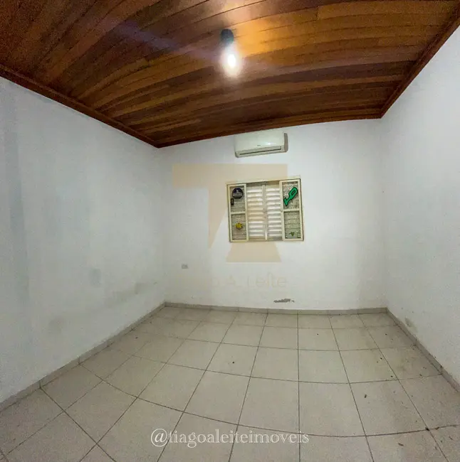 Sala Comercial à venda, 250m2 em Vila Bourghese, Pindamonhangaba - SP - imagem 6 Foto 6 de Sala Comercial à venda, 250m2 em Vila Bourghese, Pindamonhangaba - SP