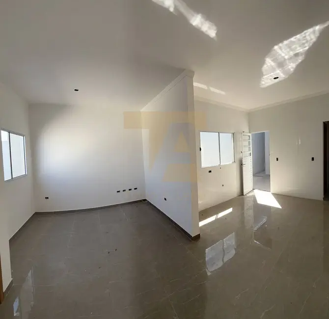 Casa com 2 quartos à venda, 125m2 em Residencial e Comercial Portal dos Eucaliptos, Pindamonhangaba - SP - imagem 4 Foto 4 de Casa com 2 quartos à venda, 125m2 em Residencial e Comercial Portal dos Eucaliptos, Pindamonhangaba - SP