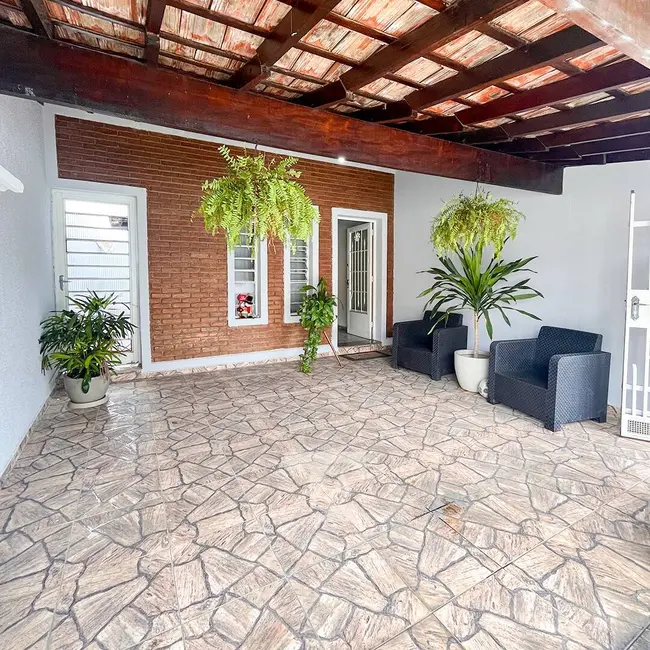 Foto 1 de Casa com 2 quartos à venda, 150m2 em Alto do Cardoso, Pindamonhangaba - SP