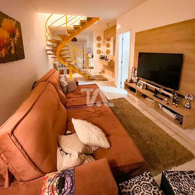 Foto 1 de Casa de Condomínio com 3 quartos à venda, 140m2 em Jardim Cristina, Pindamonhangaba - SP