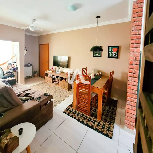 Foto 2 de Apartamento com 2 quartos à venda em Loteamento Residencial Carangola, Pindamonhangaba - SP