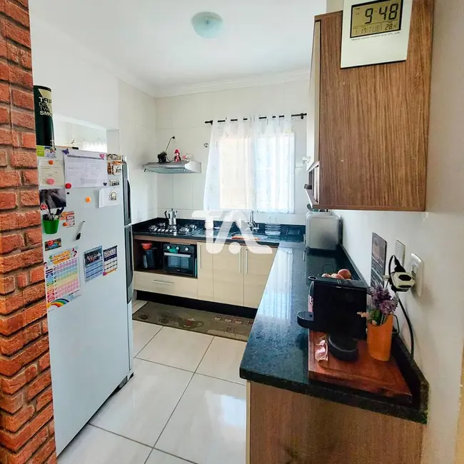 Foto 3 de Apartamento com 2 quartos à venda em Loteamento Residencial Carangola, Pindamonhangaba - SP