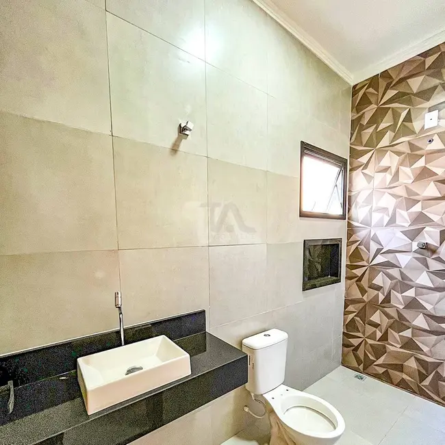 Foto 9 de Casa com 3 quartos à venda, 200m2 em Pindamonhangaba - SP