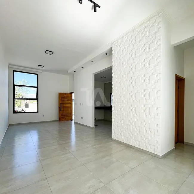 Foto 3 de Casa com 3 quartos à venda, 200m2 em Pindamonhangaba - SP