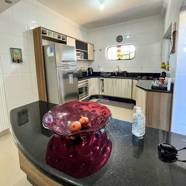 Foto 5 de Casa com 3 quartos à venda, 300m2 em Chácara da Galega, Pindamonhangaba - SP