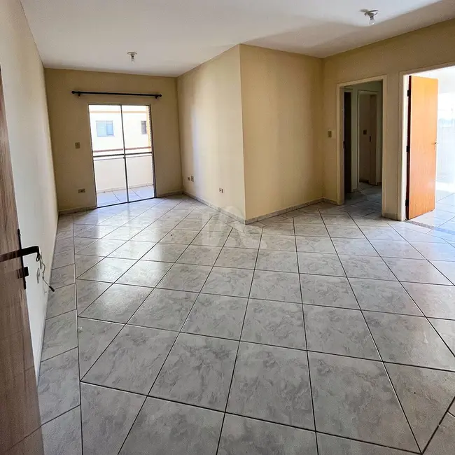 Foto 1 de Apartamento com 2 quartos à venda em Pindamonhangaba - SP