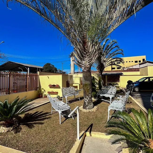 Foto 3 de Apartamento com 2 quartos à venda em Pindamonhangaba - SP