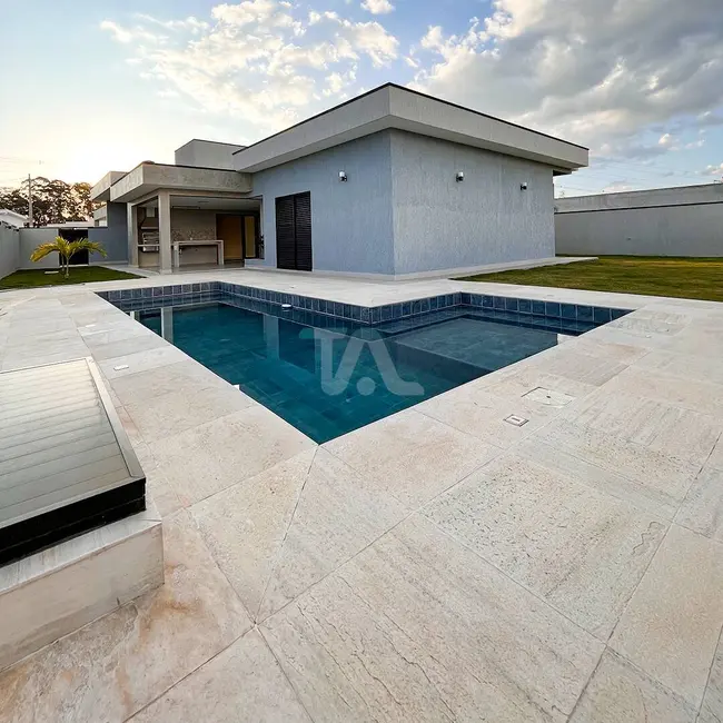 Foto 2 de Casa de Condomínio com 3 quartos à venda, 682m2 em Pindamonhangaba - SP