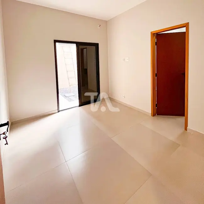 Casa de Condomínio com 3 quartos à venda, 200m2 em Parque São Domingos, Pindamonhangaba - SP - imagem 9 Foto 9 de Casa de Condomínio com 3 quartos à venda, 200m2 em Parque São Domingos, Pindamonhangaba - SP