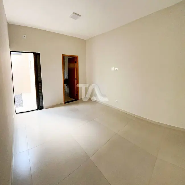 Casa de Condomínio com 3 quartos à venda, 200m2 em Parque São Domingos, Pindamonhangaba - SP - imagem 7 Foto 7 de Casa de Condomínio com 3 quartos à venda, 200m2 em Parque São Domingos, Pindamonhangaba - SP