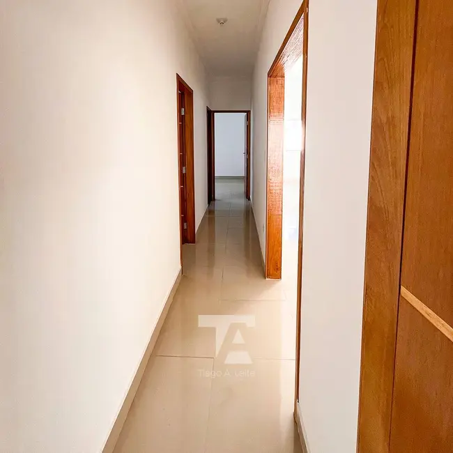 Foto 4 de Casa com 3 quartos à venda, 176m2 em Pindamonhangaba - SP