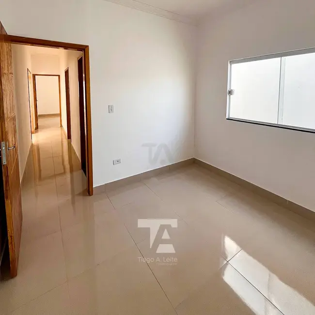 Foto 8 de Casa com 3 quartos à venda, 176m2 em Pindamonhangaba - SP