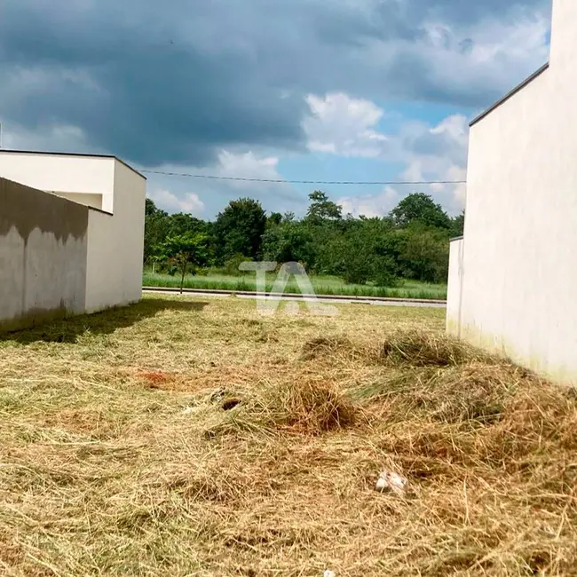 Terreno / Lote à venda, 176m2 em Crispim, Pindamonhangaba - SP - imagem 1 Foto 1 de Terreno / Lote à venda, 176m2 em Crispim, Pindamonhangaba - SP