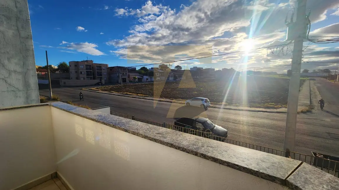 Foto 2 de Apartamento com 2 quartos à venda em Residencial e Comercial Cidade Jardim, Pindamonhangaba - SP