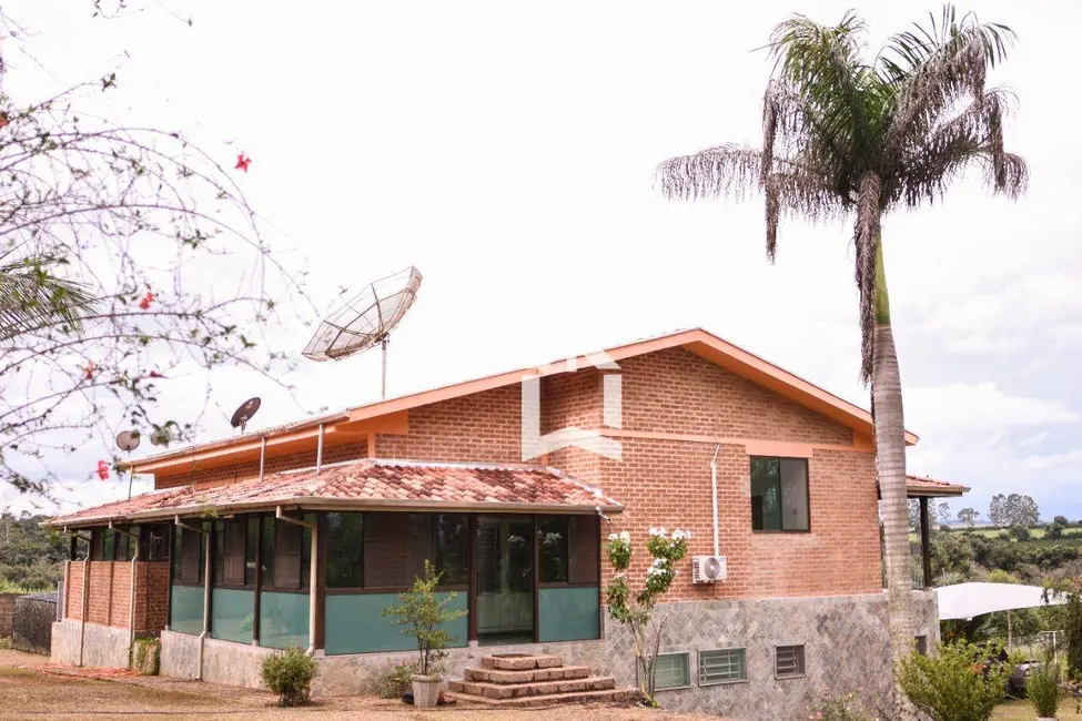 Foto 2 de Sítio / Rancho com 5 quartos à venda, 60258m2 em Mococa - SP