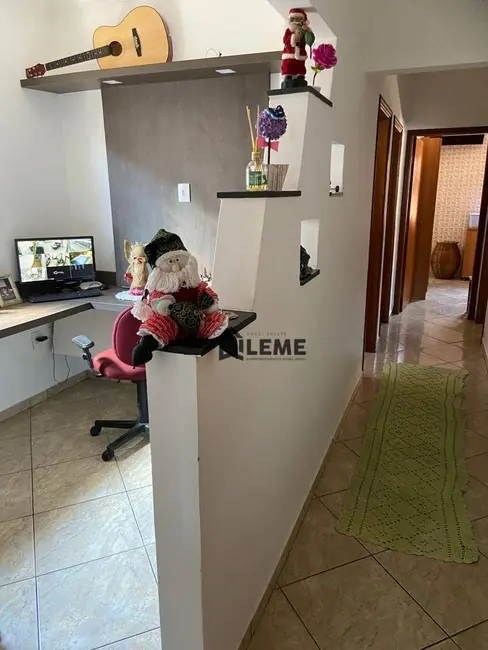 Foto 7 de Casa com 3 quartos à venda, 266m2 em Jardim Santa Maria, Mococa - SP