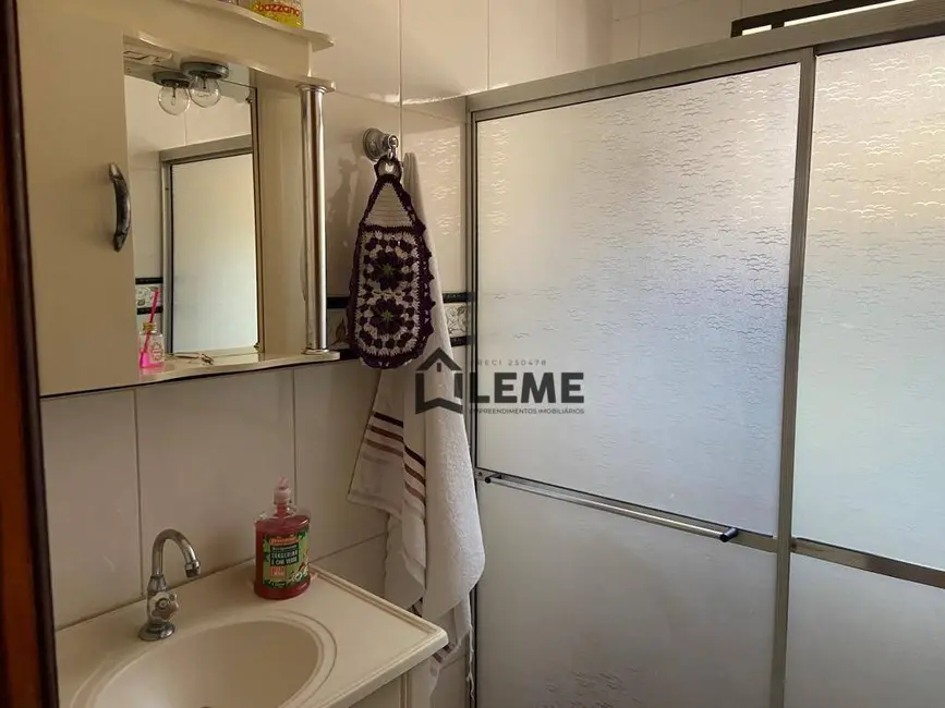 Foto 3 de Casa com 3 quartos à venda, 266m2 em Jardim Santa Maria, Mococa - SP