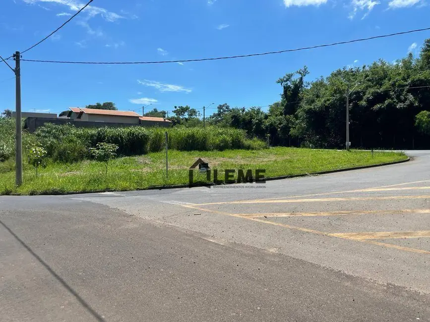 Foto 2 de Terreno / Lote à venda, 452m2 em Vila Carvalho, Mococa - SP