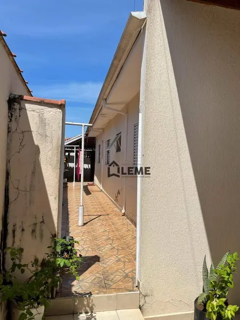 Foto 3 de Casa com 3 quartos à venda, 280m2 em Vila Santa Rosa, Mococa - SP