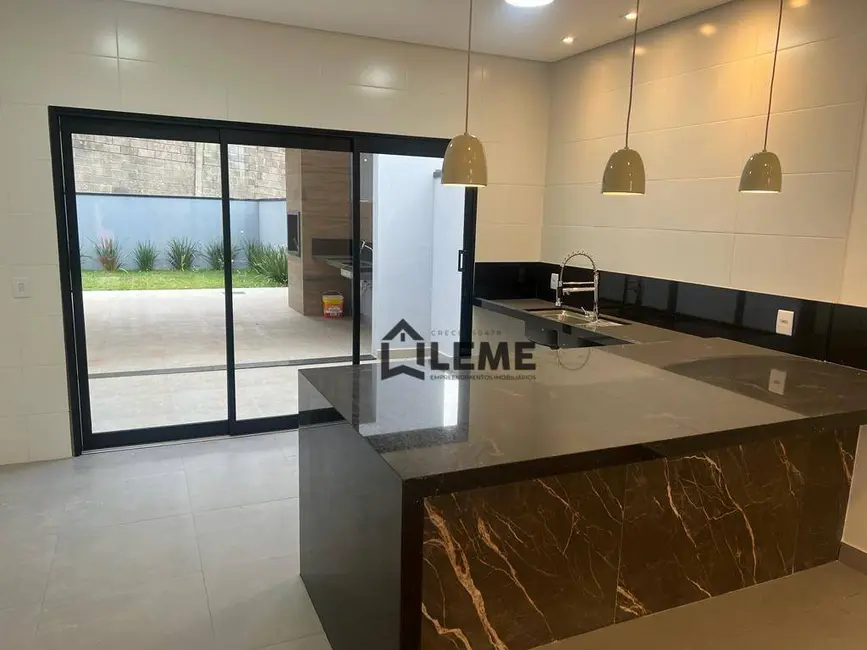 Foto 4 de Casa de Condomínio com 3 quartos à venda, 308m2 em Cabreuva - SP