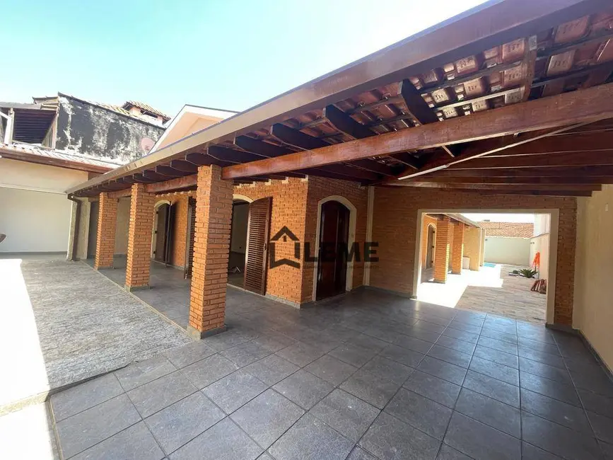 Foto 2 de Casa com 4 quartos à venda, 360m2 em Jardim Alvorada, Mococa - SP