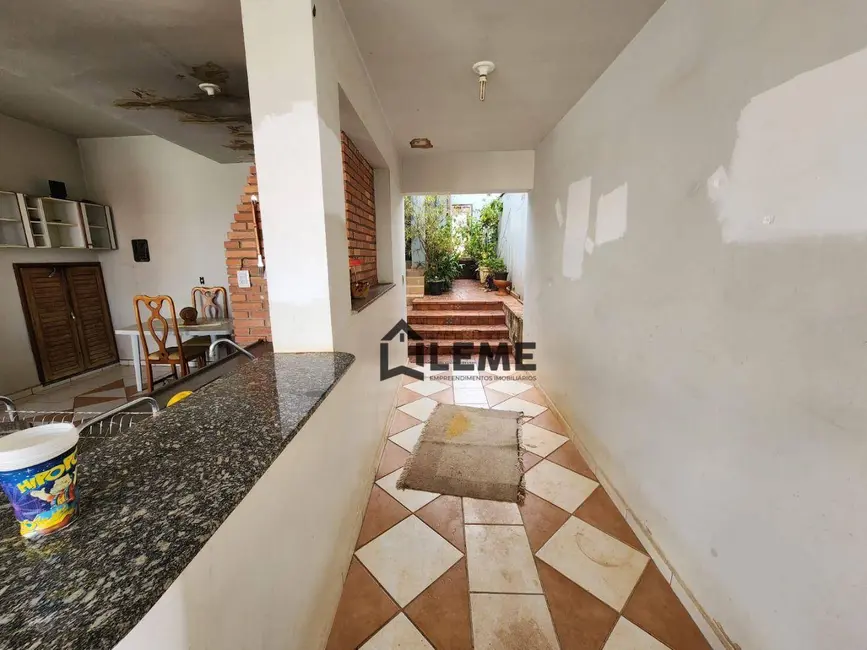 Foto 3 de Casa com 6 quartos à venda, 558m2 em Aparecida, Mococa - SP