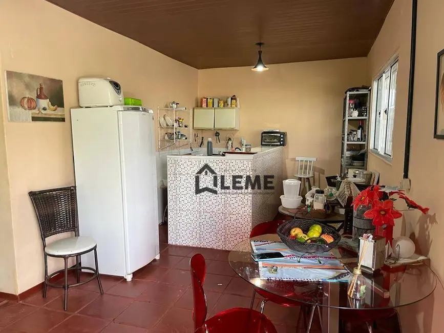 Chácara com 2 quartos à venda, 1500m2 em Vila Lambari, Mococa - SP - imagem 3 Foto 3 de Chácara com 2 quartos à venda, 1500m2 em Vila Lambari, Mococa - SP