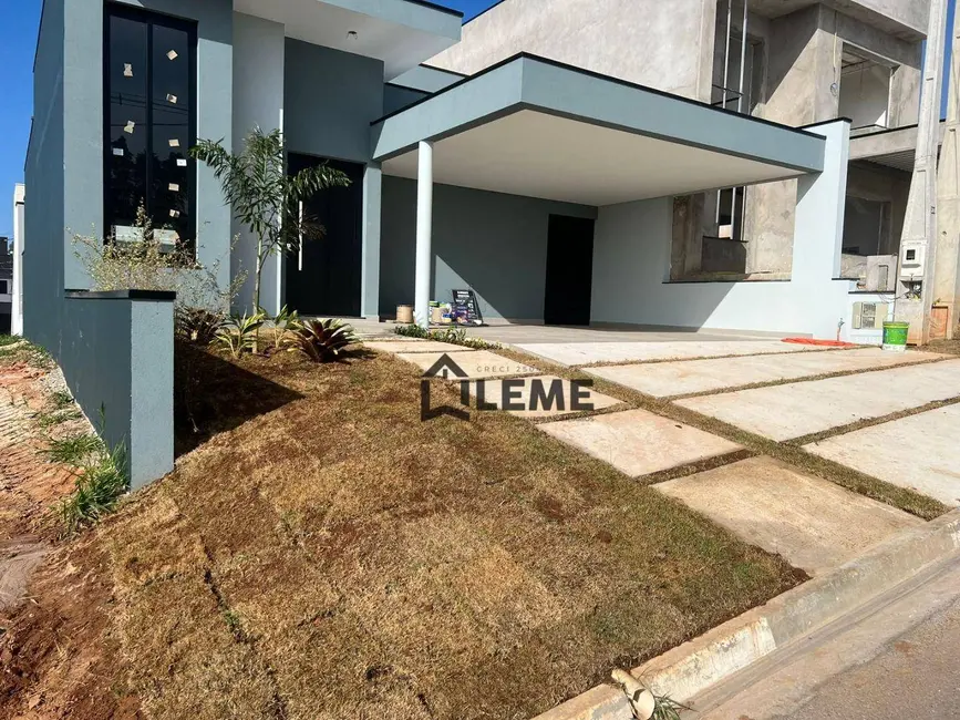 Foto 3 de Casa de Condomínio com 3 quartos à venda, 250m2 em Cabreuva - SP