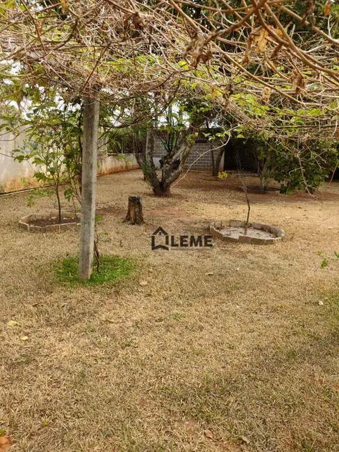 Chácara com 2 quartos à venda, 1500m2 em Vila Lambari, Mococa - SP - imagem 5 Foto 5 de Chácara com 2 quartos à venda, 1500m2 em Vila Lambari, Mococa - SP