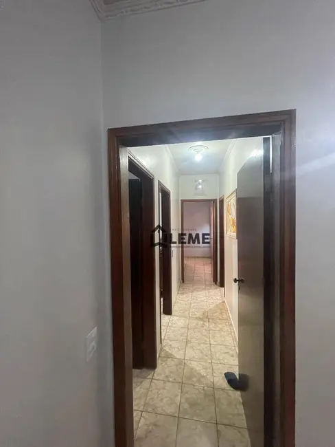Foto 5 de Casa com 3 quartos à venda, 360m2 em Jardim Alvorada, Mococa - SP