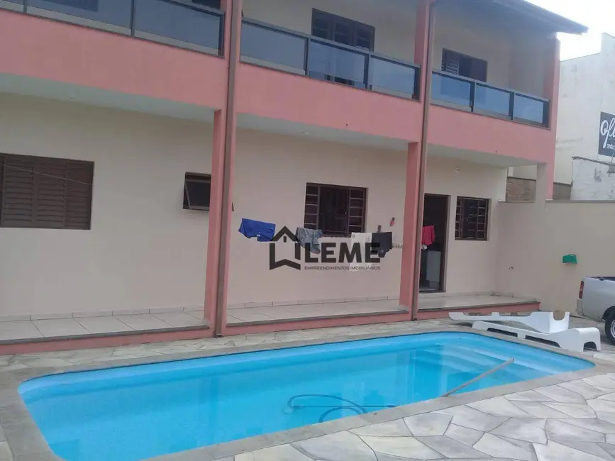 Casa com 3 quartos à venda, 360m2 em Brás, Mococa - SP - imagem 5 Foto 5 de Casa com 3 quartos à venda, 360m2 em Brás, Mococa - SP