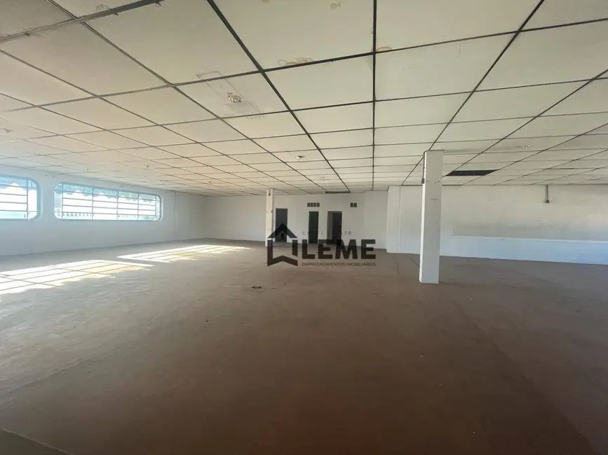 Armazém / Galpão à venda e para alugar, 2397m2 em Centro, Mococa - SP - imagem 6 Foto 6 de Armazém / Galpão à venda e para alugar, 2397m2 em Centro, Mococa - SP