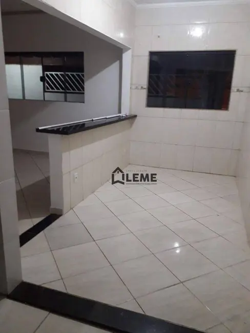 Foto 6 de Casa com 2 quartos à venda, 180m2 em Conjunto Habitacional Nelson Niero, Mococa - SP