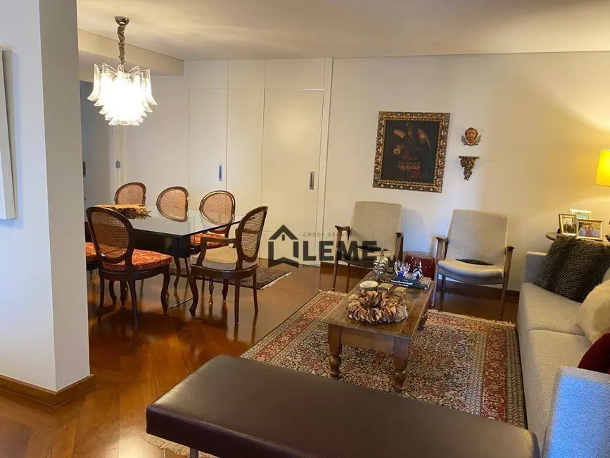 Apartamento com 3 quartos à venda, 150m2 em Vila Madalena, São Paulo - SP - imagem 5 Foto 5 de Apartamento com 3 quartos à venda, 150m2 em Vila Madalena, São Paulo - SP